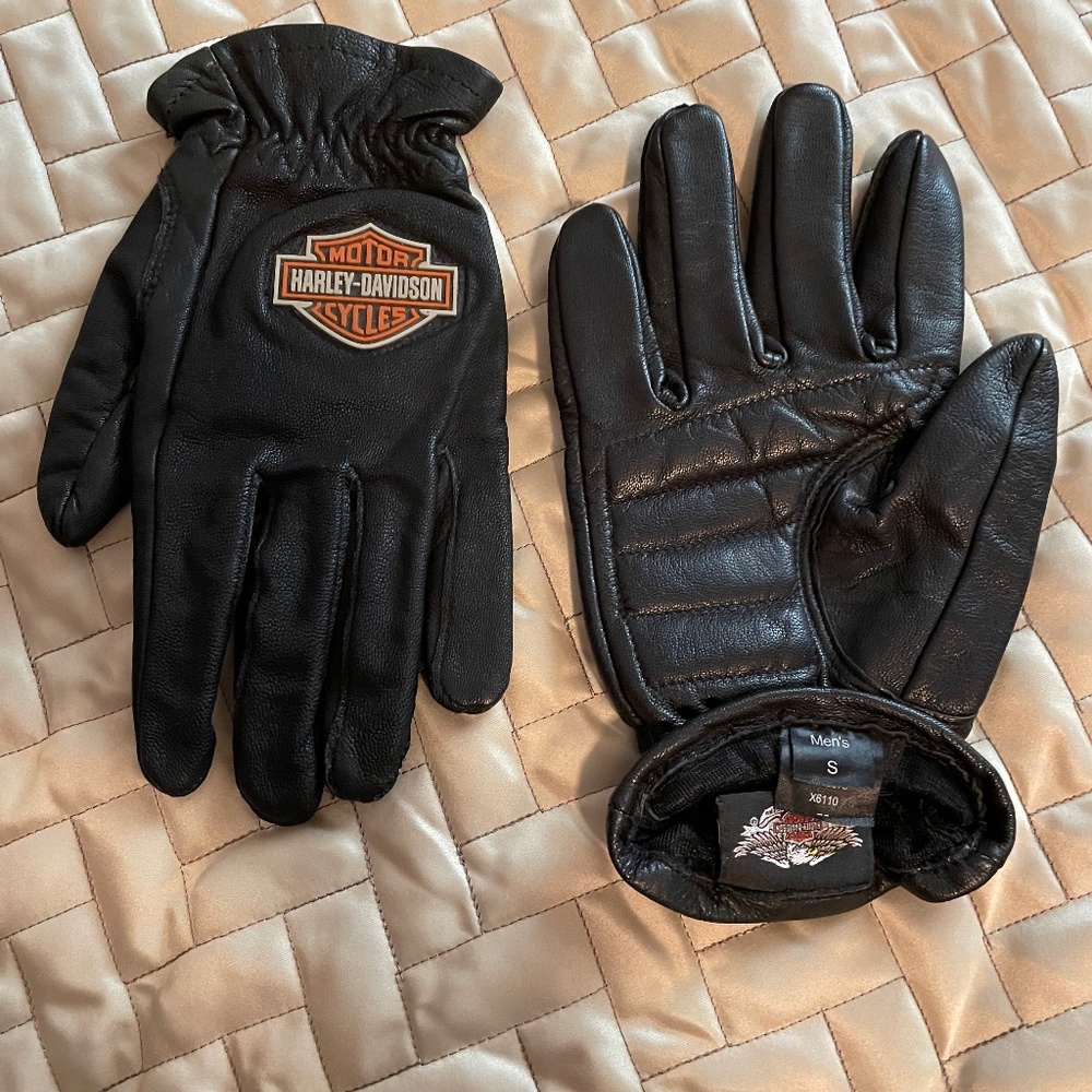Gloves